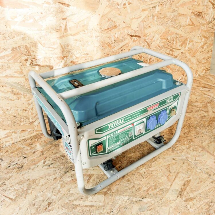 Ενοικίαση μονοφασικής γεννήτριας διαγώνια – 3.0kW Ιωάννινα