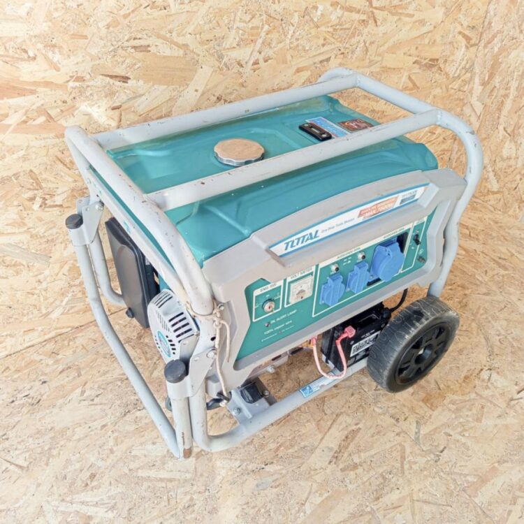 Ενοικίαση επαγγελματικής μονοφασικής γεννήτριας με μιζα – 7.5kVA Ιωάννινα