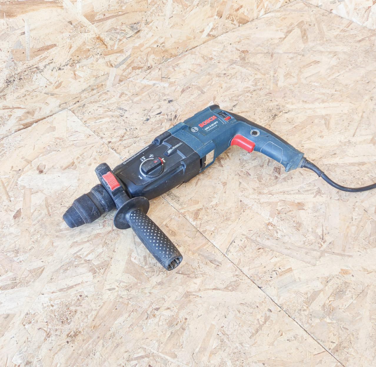 enoikiasi-epangelmatikou-pistoletou-880w-3-2-joule-3-1-kg-noikiase-ta-ioannina diagonia