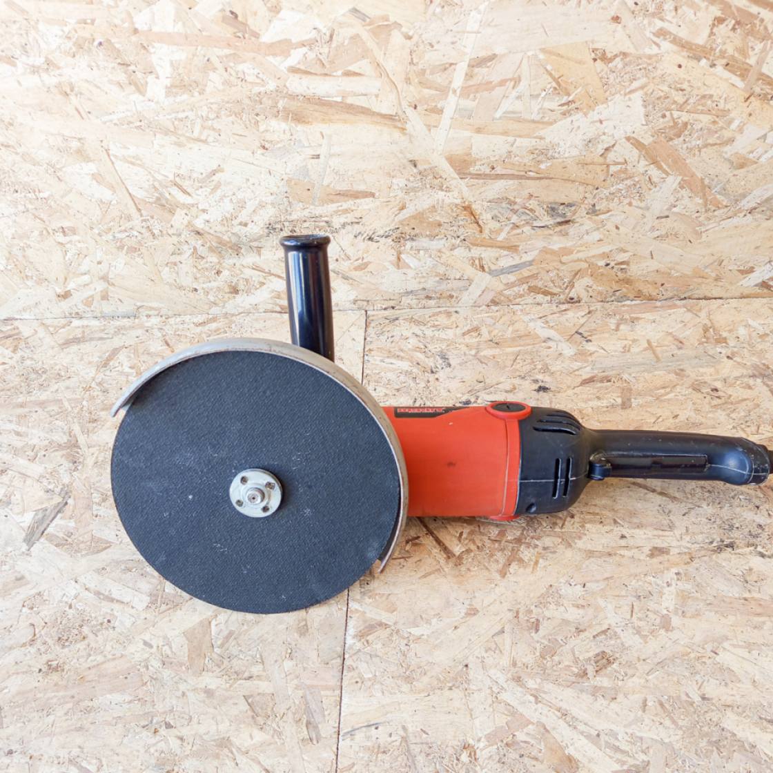 enoikiasi-goniakou-trochou-mprosta-2200w-230mm┃noikiase-ta-ioannina