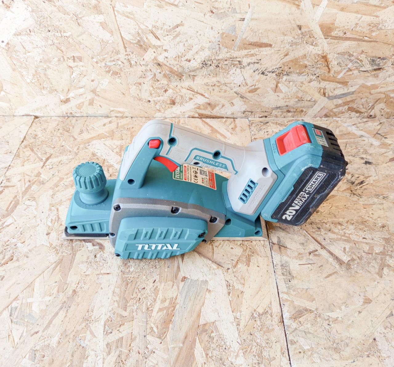 enoikiasi-planis-batarias-trli20401-20v-li-ion-plaini-noikiase-ta-ioannina