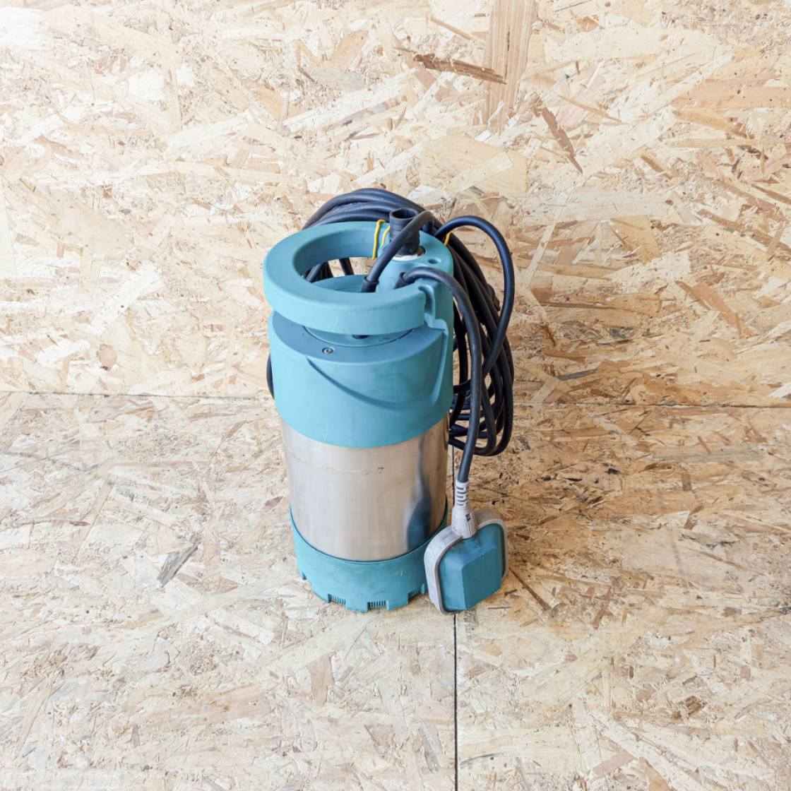 enoikiasi-ypovrychias-antlias-pigadiou-twp680012-inox-800w-┃noikiase-ta-ioannina