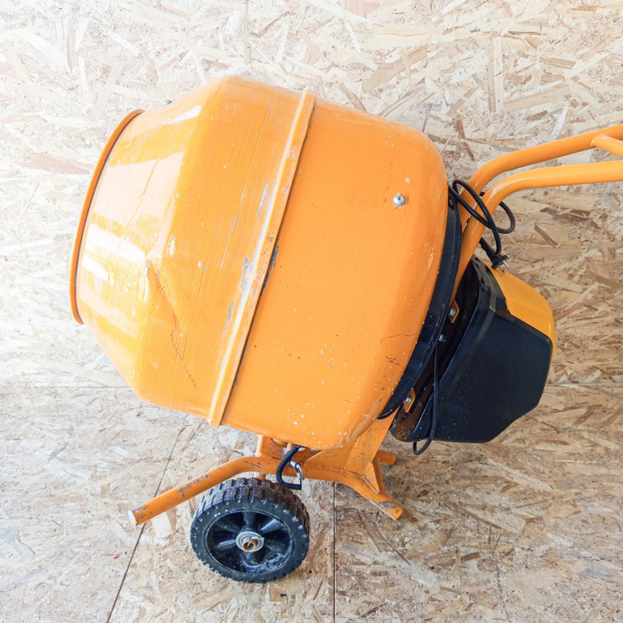 betoniera-ilektriki-karotsi-160lt-650w-plaini-noikiase-ta-ioannina