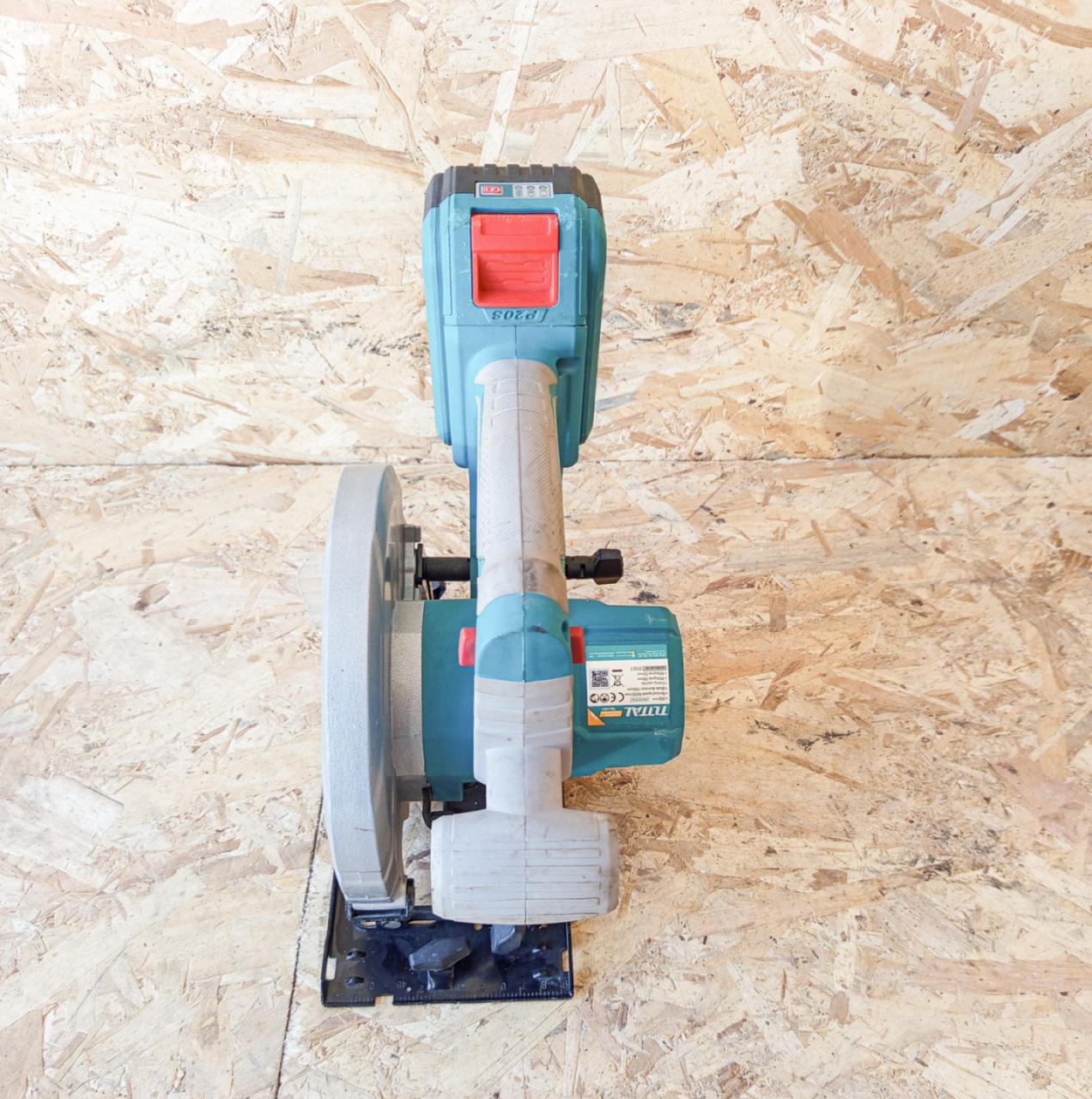 enoikiasi-diskopriono-xylou-batarias-total-tsli1651-20v-165mm-mprostini-noikiase-ta-ioannina