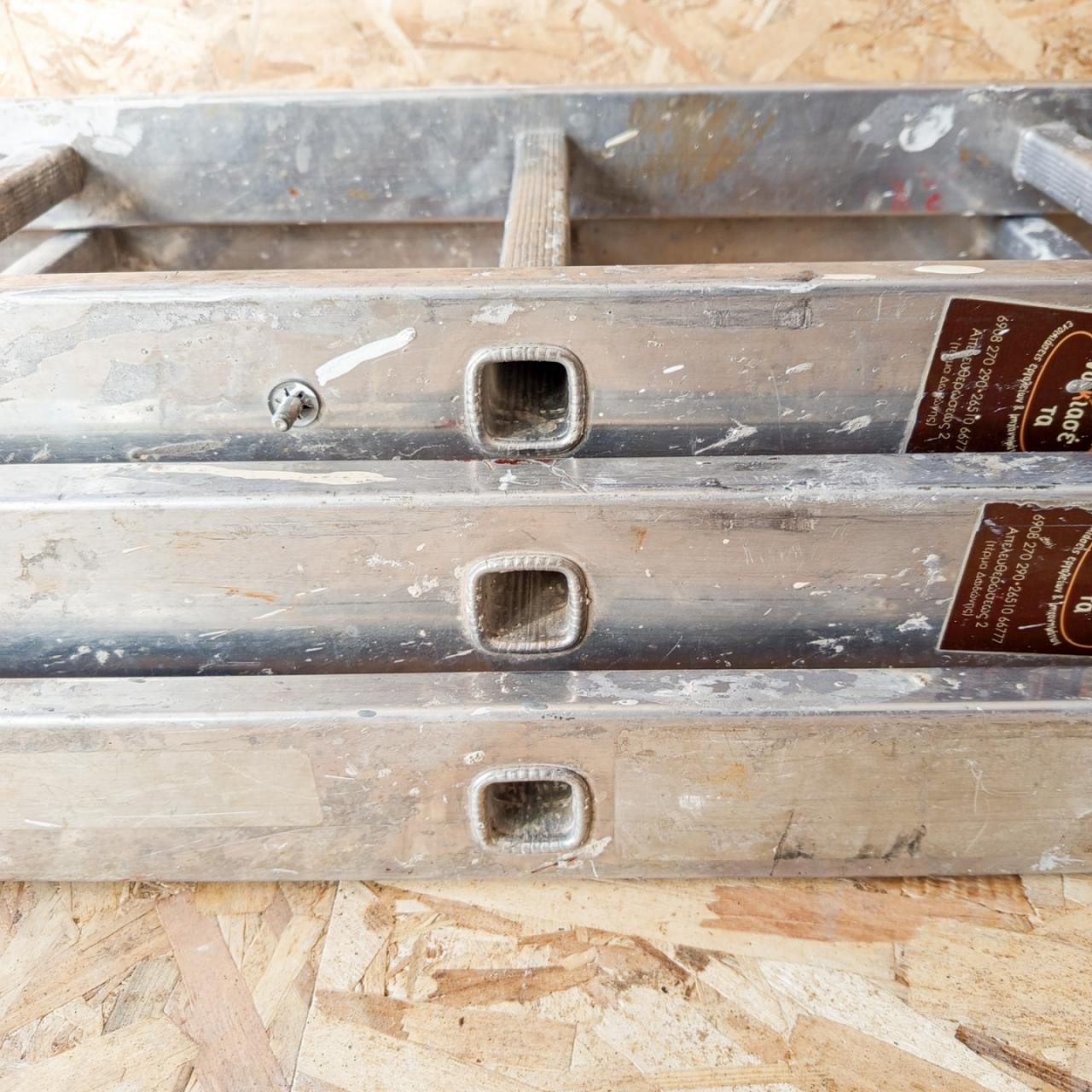 enoikiasi-epangelmatikis-skala0s-alouminiou-trifyllis-3x3m-eos-8-50m-noikiase-ta-ioannina filla